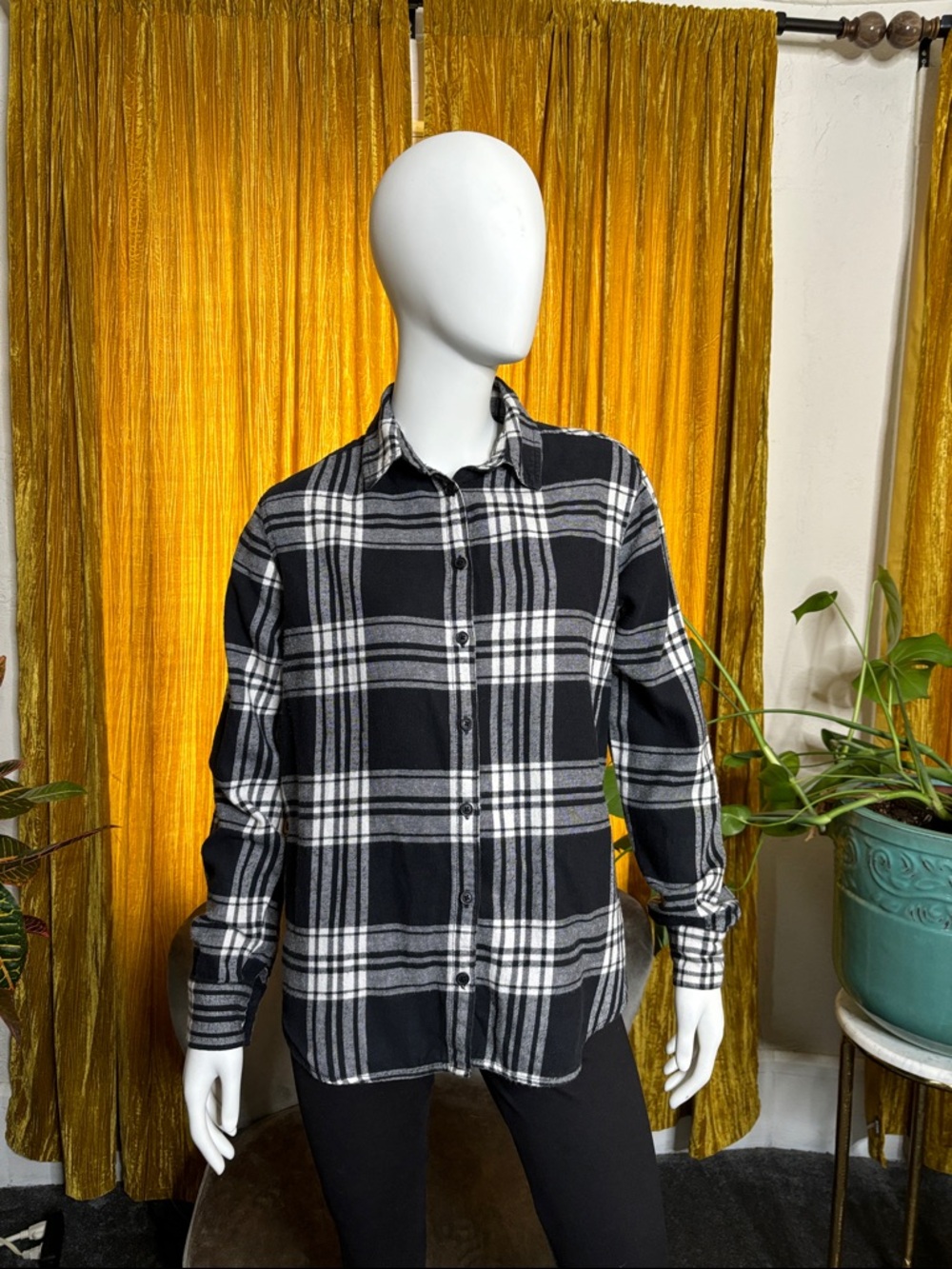 Urban Outfitters Black and White Plaid Button-Down Shirt